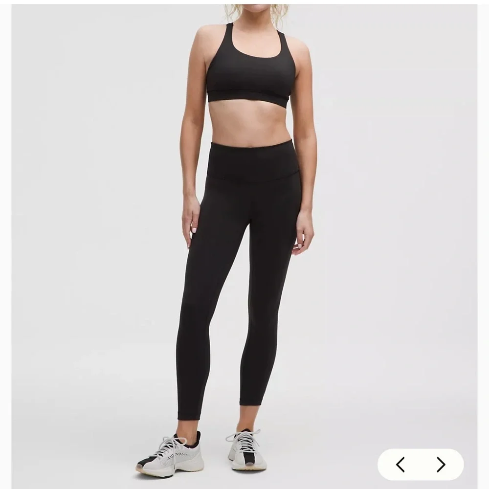 lululemon Energy Bra Medium Support Size 4 Black Strappy Back Yoga Gym Workout